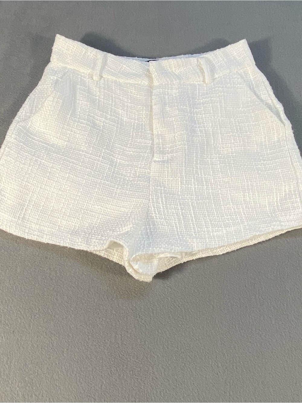 Lulus women’s Sunny Sophistication Ivory Tweed Shorts, High-Waist, lined, size M